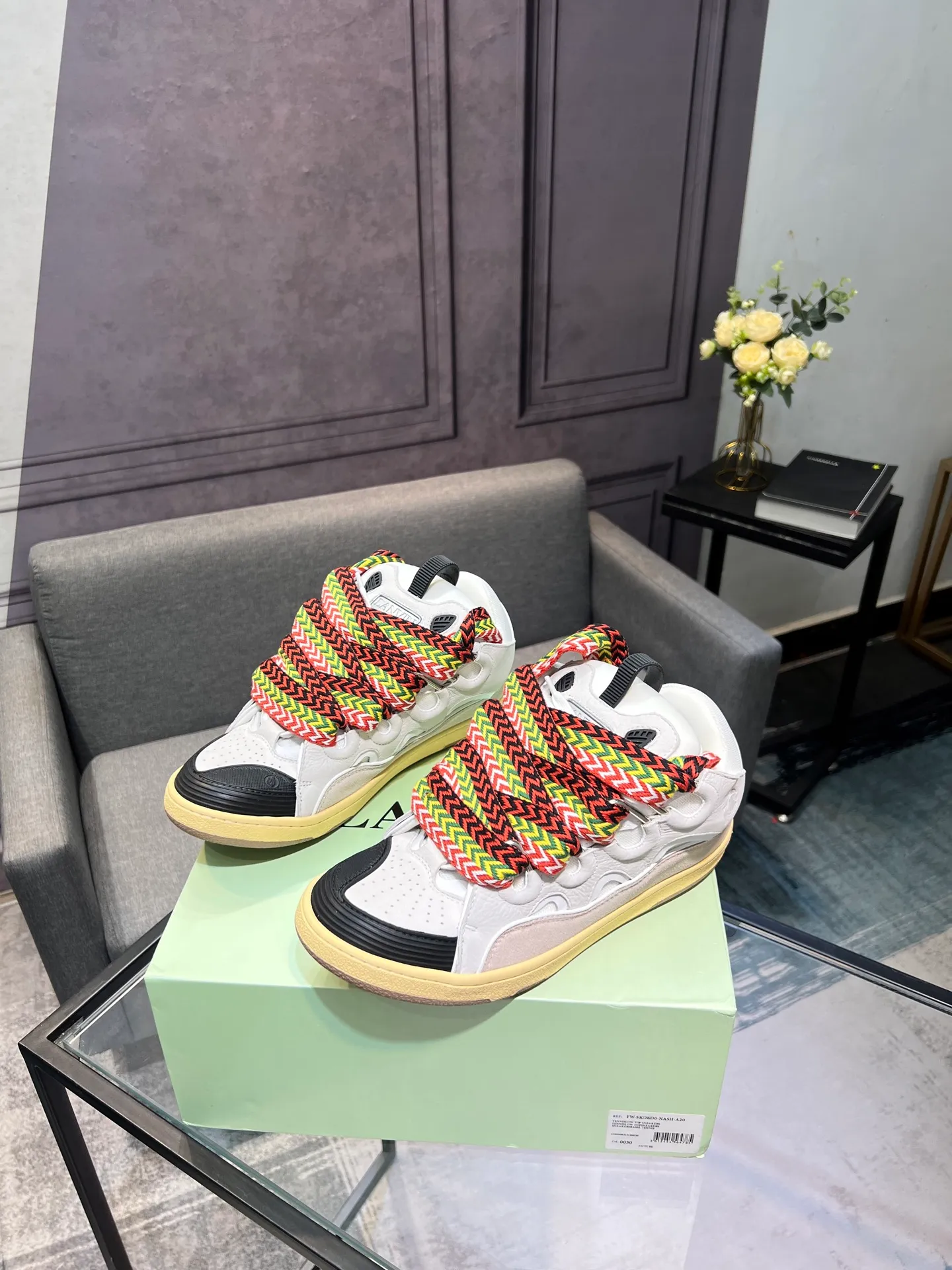 Men's men's shoes💰780 [LANVIN] Latest lace-up fashionable casual sneakers for couples High-quality CLAY couple series‼ ️ The latest trendy products of the season 🌈Many bloggers have planted grass and purchased the original open-mold customization. The upper and outsole are sewn with mark threads without edge sealing. Multiple material splicing combination design. Very versatile for fashionable and casual wear. Comfortable on the feet. Recommended for self-retention (upper cowhide + cow suede + breathable mesh) inner foot pad cowhide exclusive original open-mold clear logo rubber outsole ⚠️36-44 yards (45 custom-made)
